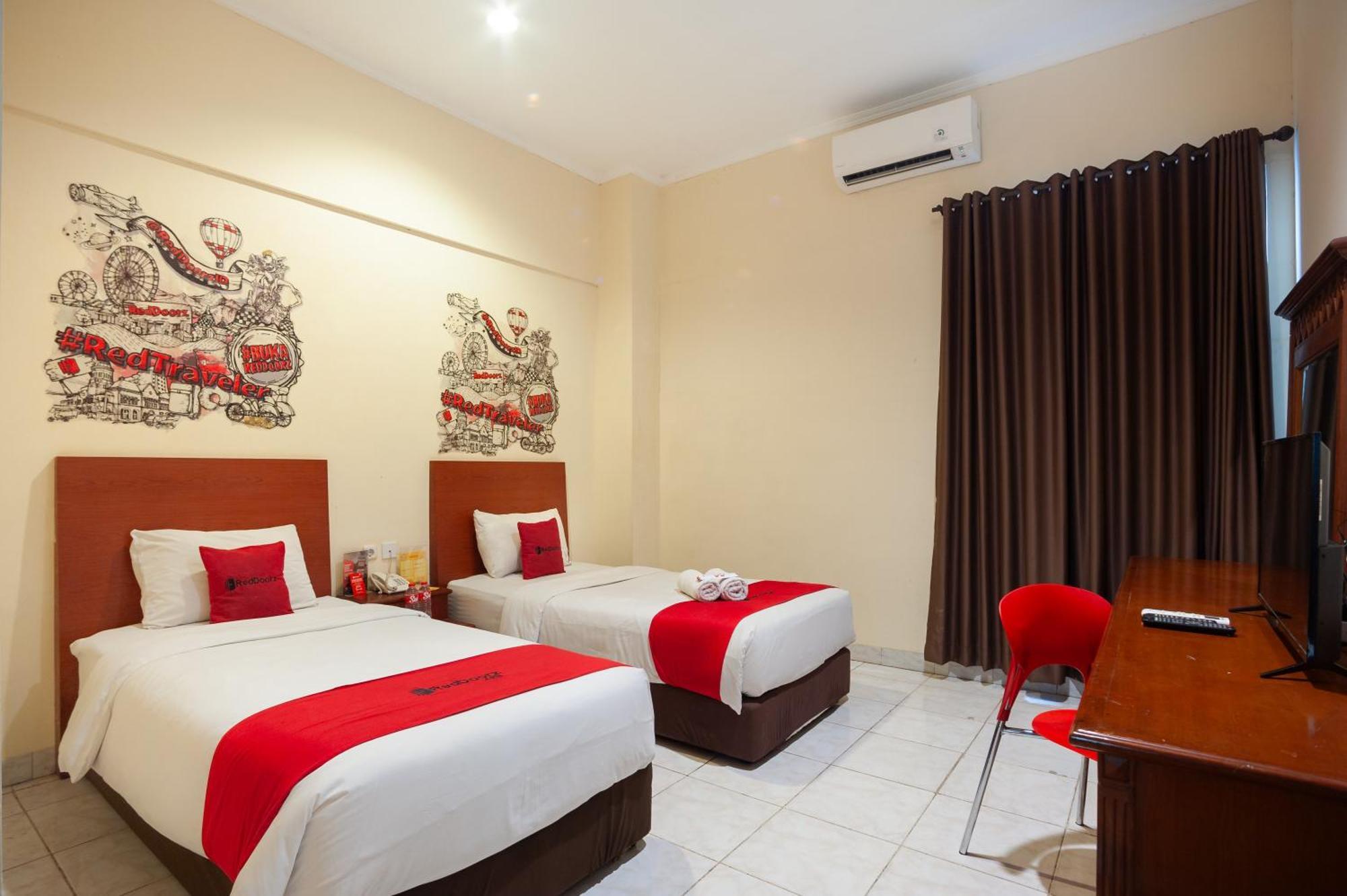 Reddoorz Plus Near Plaza Blok M Yakarta Exterior foto