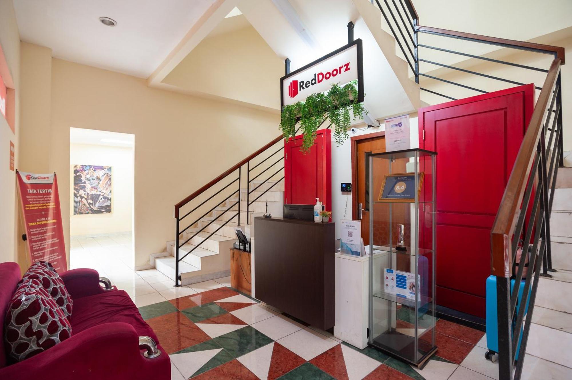 Reddoorz Plus Near Plaza Blok M Yakarta Exterior foto