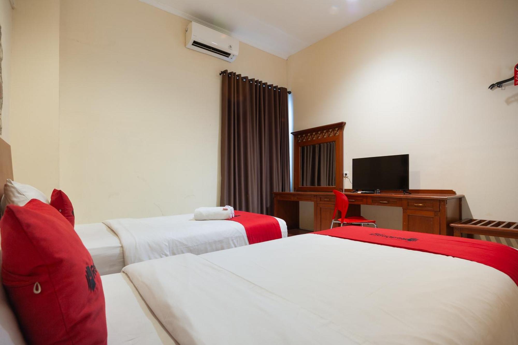 Reddoorz Plus Near Plaza Blok M Yakarta Exterior foto