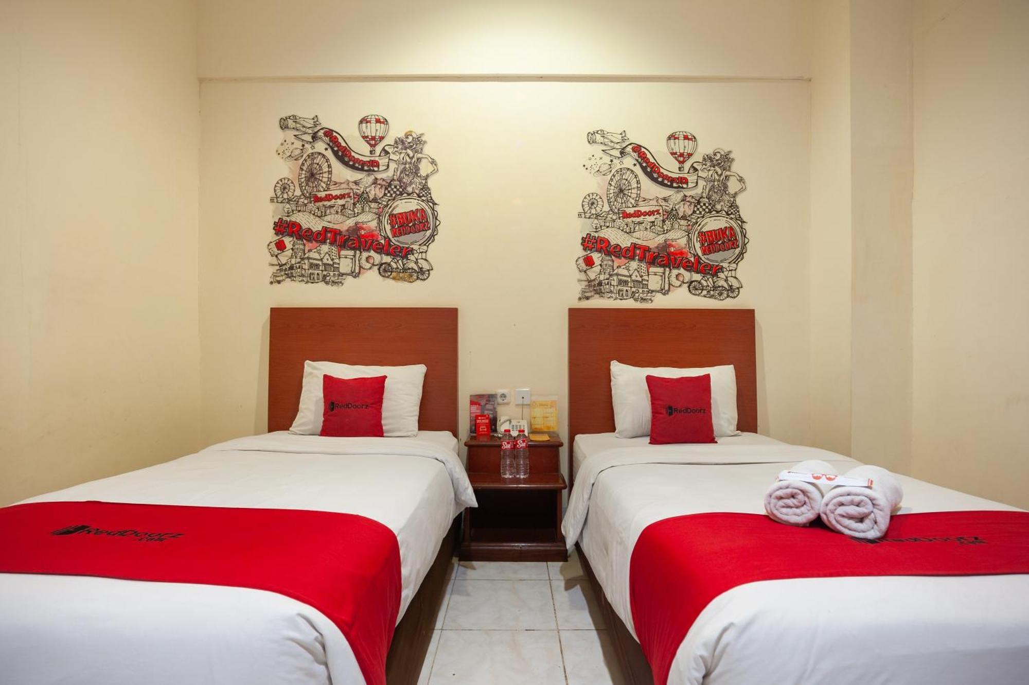 Reddoorz Plus Near Plaza Blok M Yakarta Exterior foto