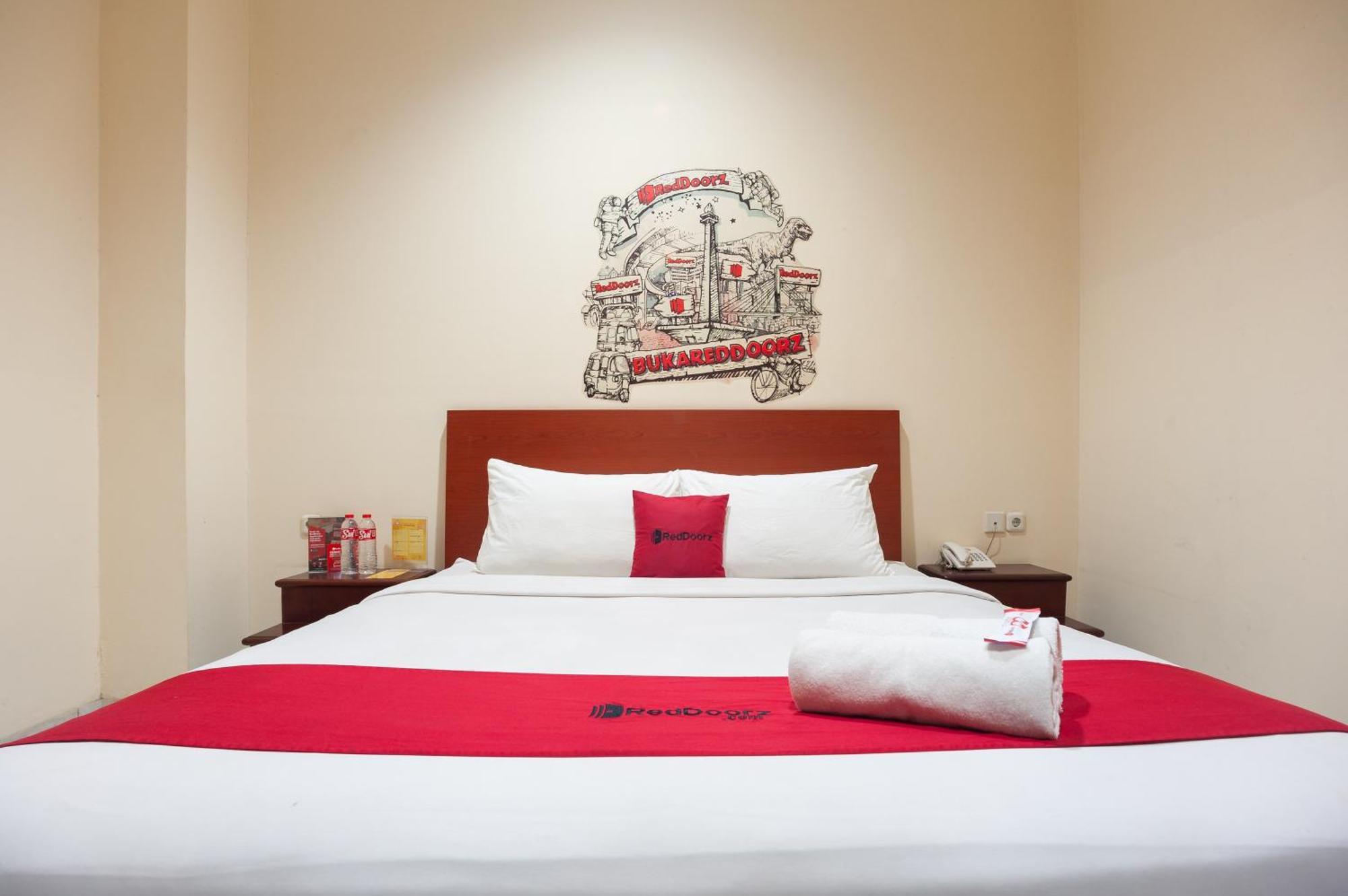 Reddoorz Plus Near Plaza Blok M Yakarta Exterior foto